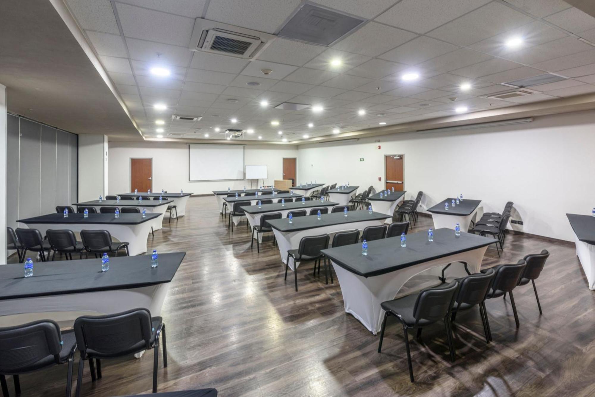 City Express Plus By Marriott Bogota Aeropuerto Exterior foto