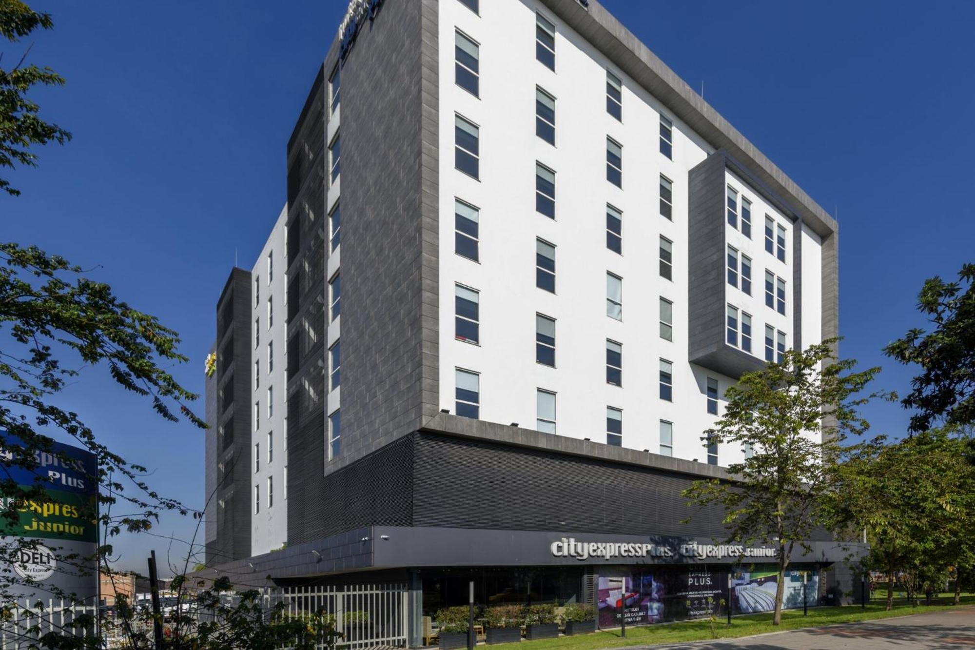 City Express Plus By Marriott Bogota Aeropuerto Exterior foto